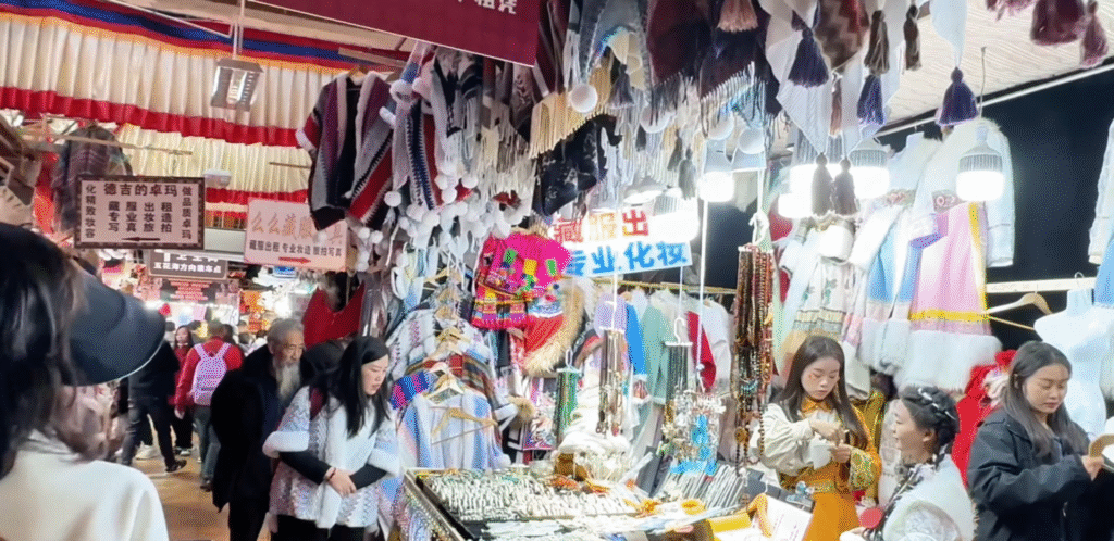 Handmade crafts stall- Jiuzhaigou Travel Guide: Magical Valley - Leo Trails