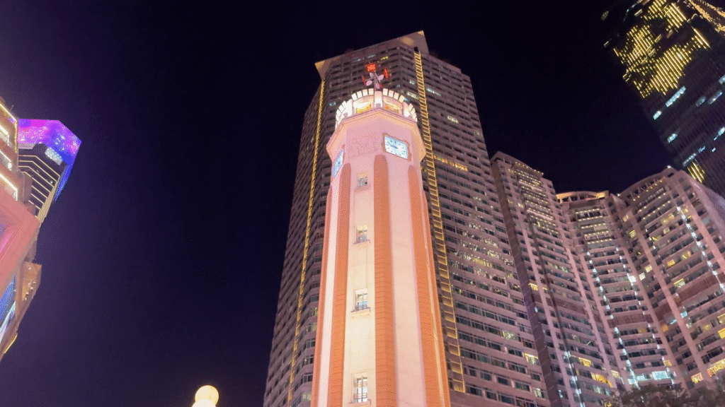 Liberation Monument in Jiěfàngbēi 
(解放碑) - Ultimate Chongqing Itinerary: 7 Top Attractions - Leo Trails