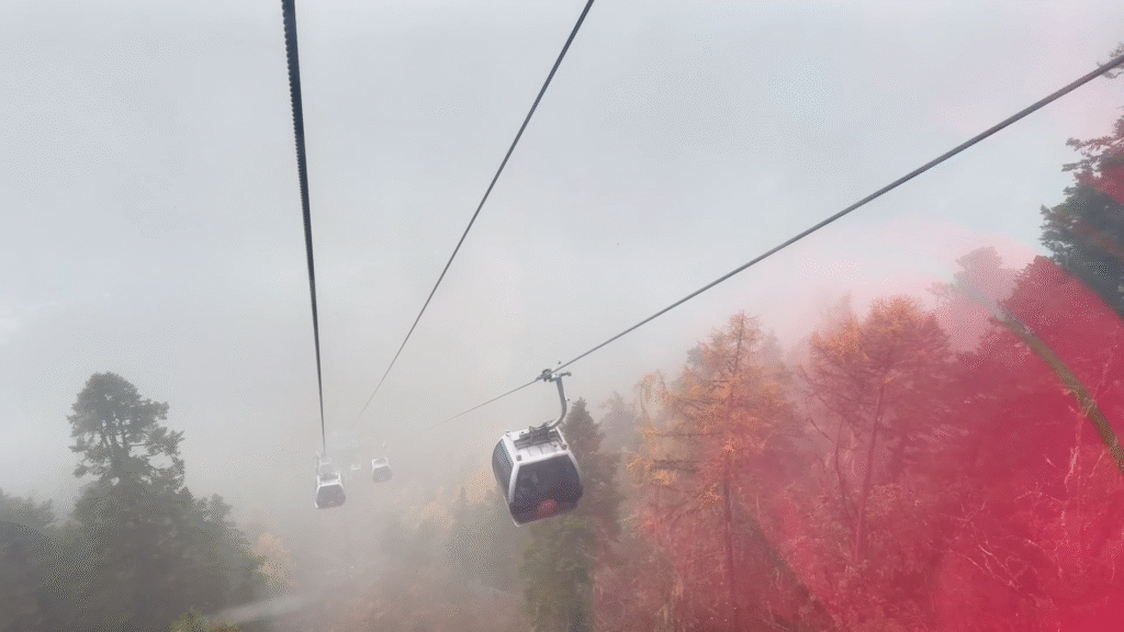 Cable car ride - Exploring Huanglong: A Breathtaking Experience - Leo Trails