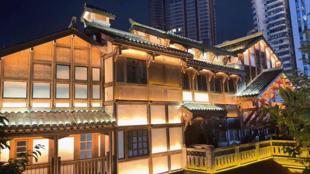 Traditional houses at Shíbātī (十八梯)- 7 Must-Visit Spots in Chongqing - Leo Trails