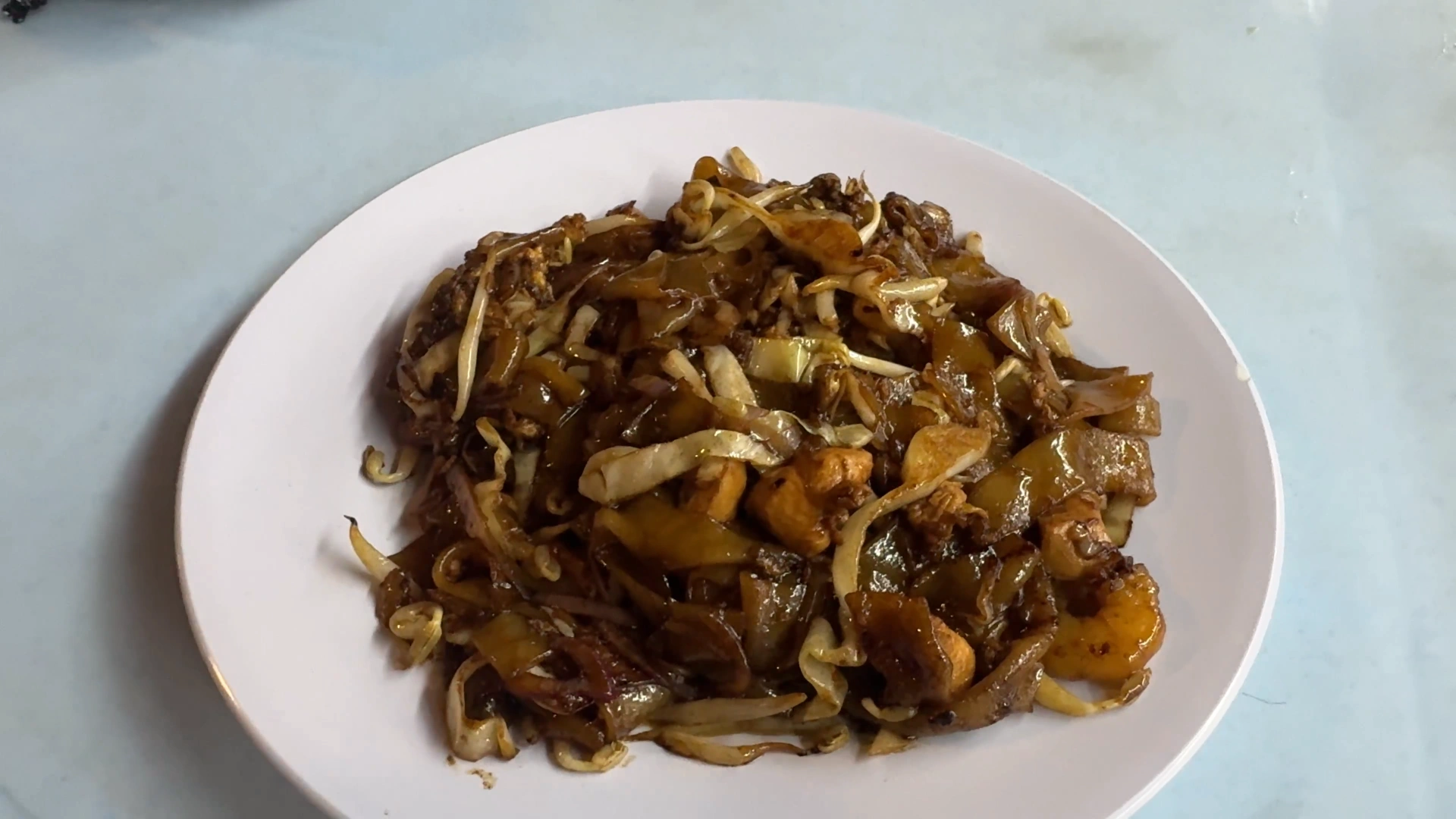 A plate of char kway teow -Try KL Dishes That Locals Love - leo trails