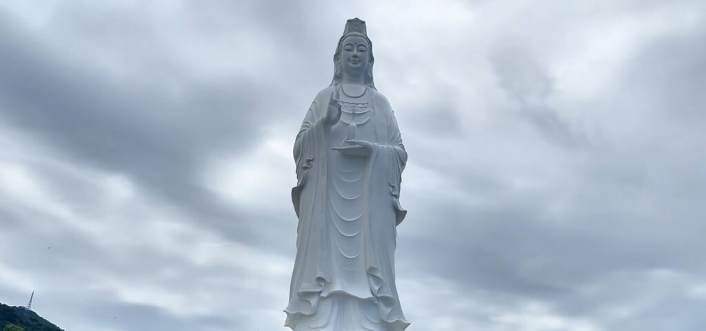 Lady Buddha Statue - The Ultimate Travel Guide to Da Nang - Leo Trails