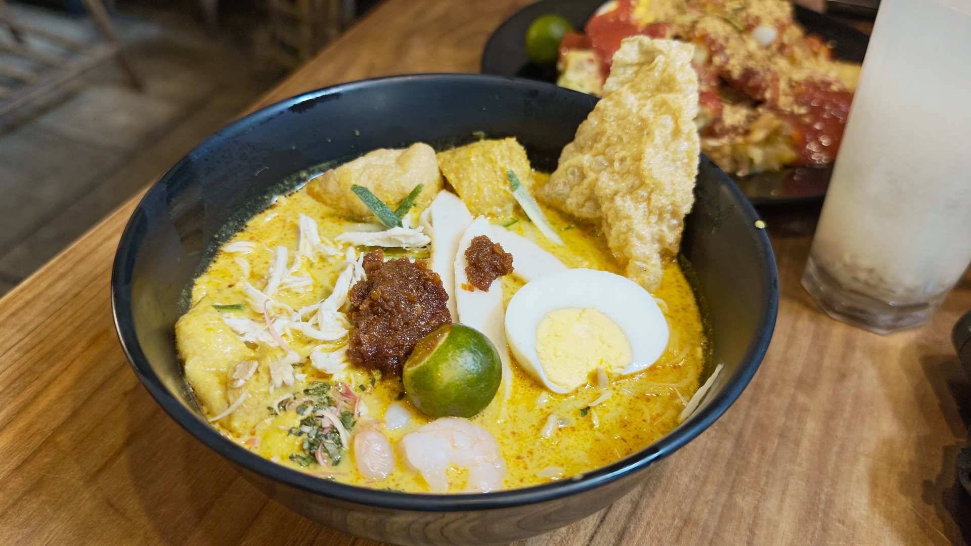 Laksa - Try KL Dishes That Locals Love - leo trails