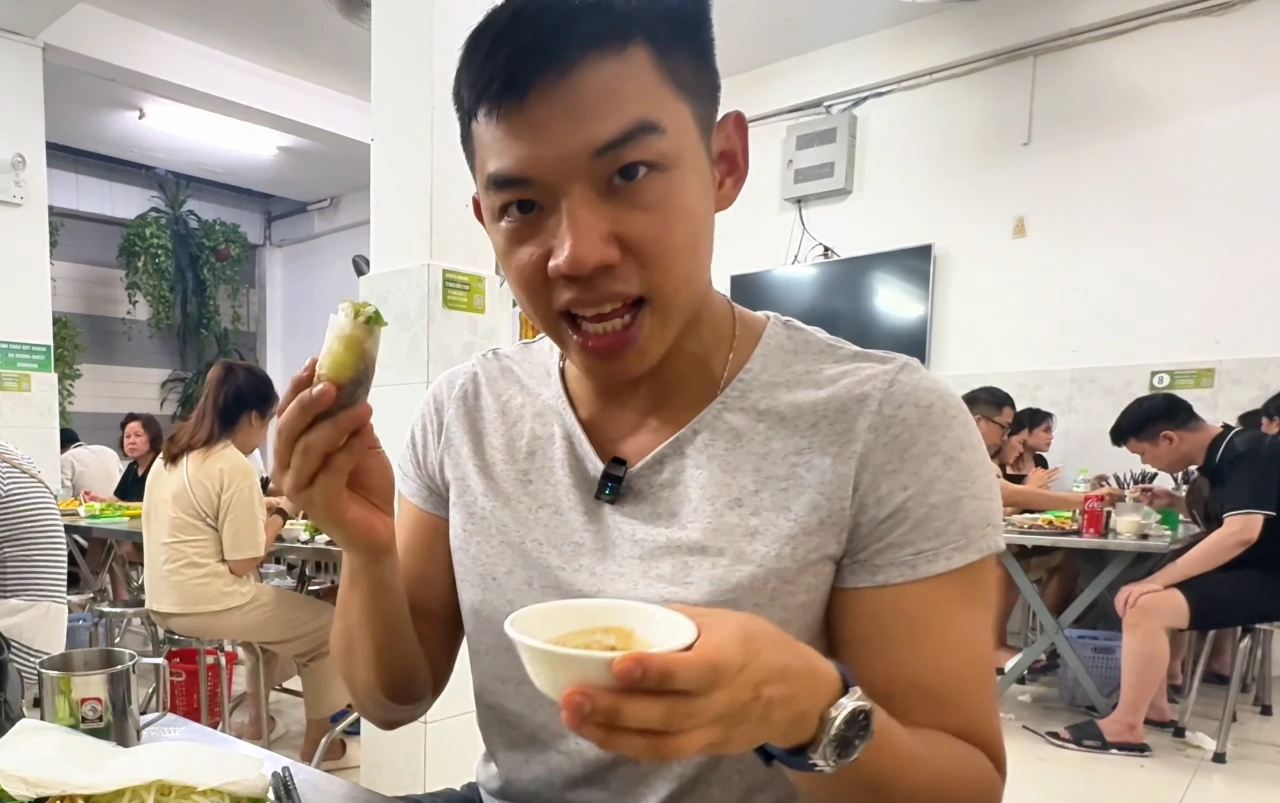 🍢 9 Best Vietnamese Snacks That Will Make You Crave