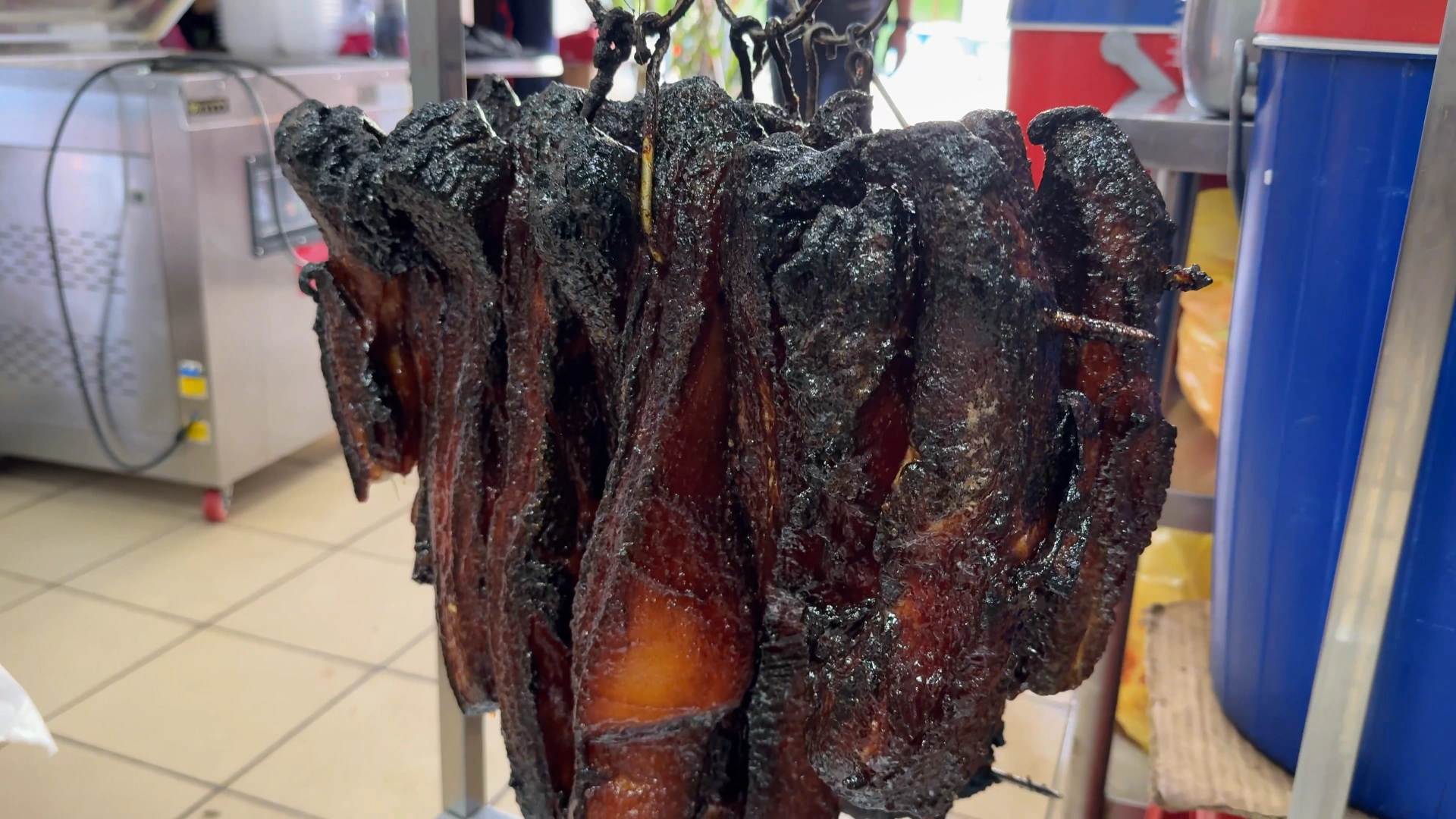 Look its so oily - Try KL Dishes That Locals Love - leo trails