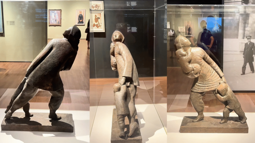 Stone statues with different kinds of angle - How to Enjoy Singapore Without Breaking the Bank - Leo Trails