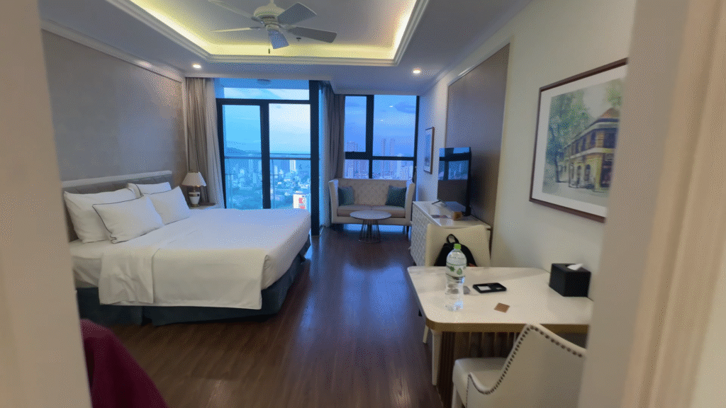 Bedroom - Discover the Best Hotels in Da Nang - Leo Trails