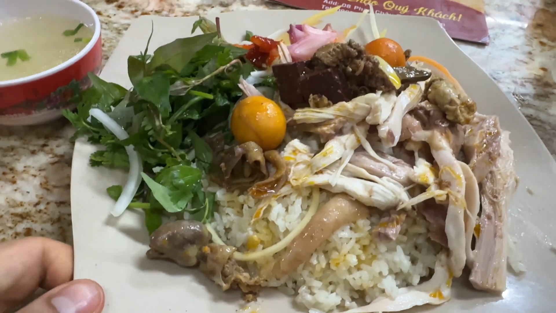 cơm gà - 7 Hoi An Foods That Will Blow Your Mind - Leo Trails