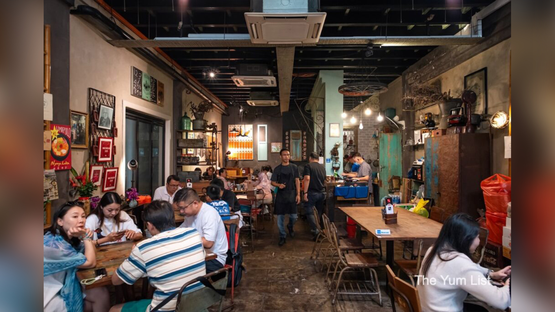 The interior of LimoPulo cafe - Try KL Dishes That Locals Love - leo trails