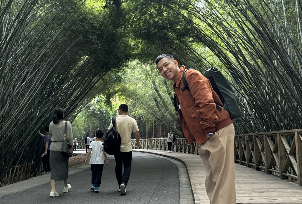 Leo at Chengdu Panda Research Base