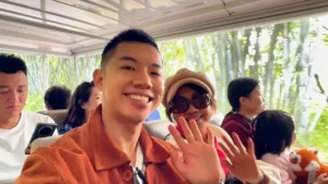 Me and my mom waving - Chengdu Panda Research Base: Simple Travel Guide - Leo Trails