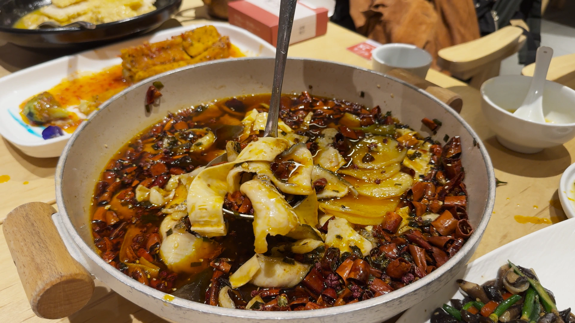 Qiang Xiang Yu - Where to Eat in Chengdu: Top Spots for Spice Lovers - Leotrails