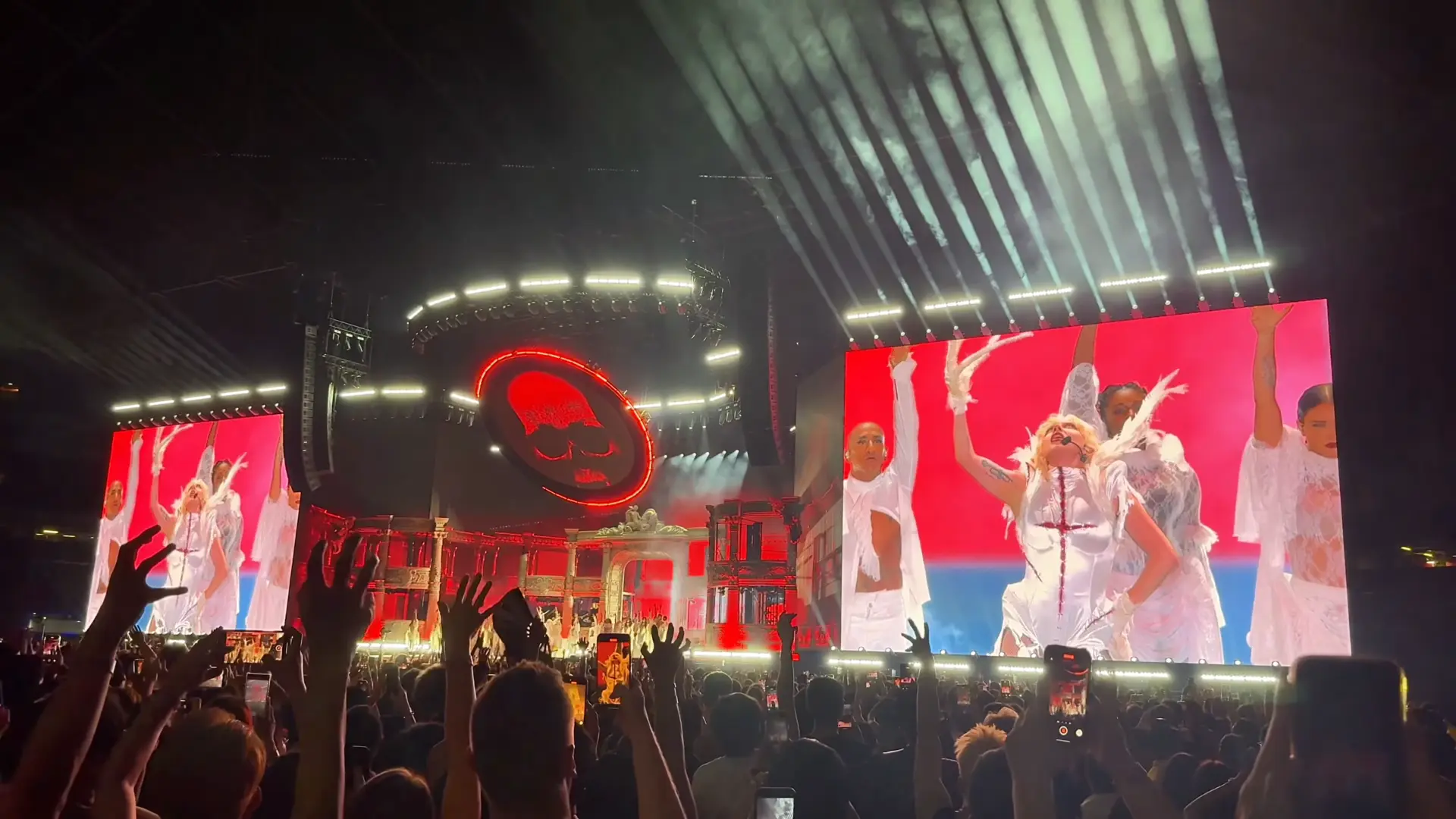 Bad Romance Lady Gaga - Lady Gaga Live in Singapore 2025: A Little Monster POV - Leotrails