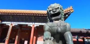 Chinese Lion Statue at Summer Palace - The Ultimate Guide of 11 Best Things To Do in Beijing - Leotrails