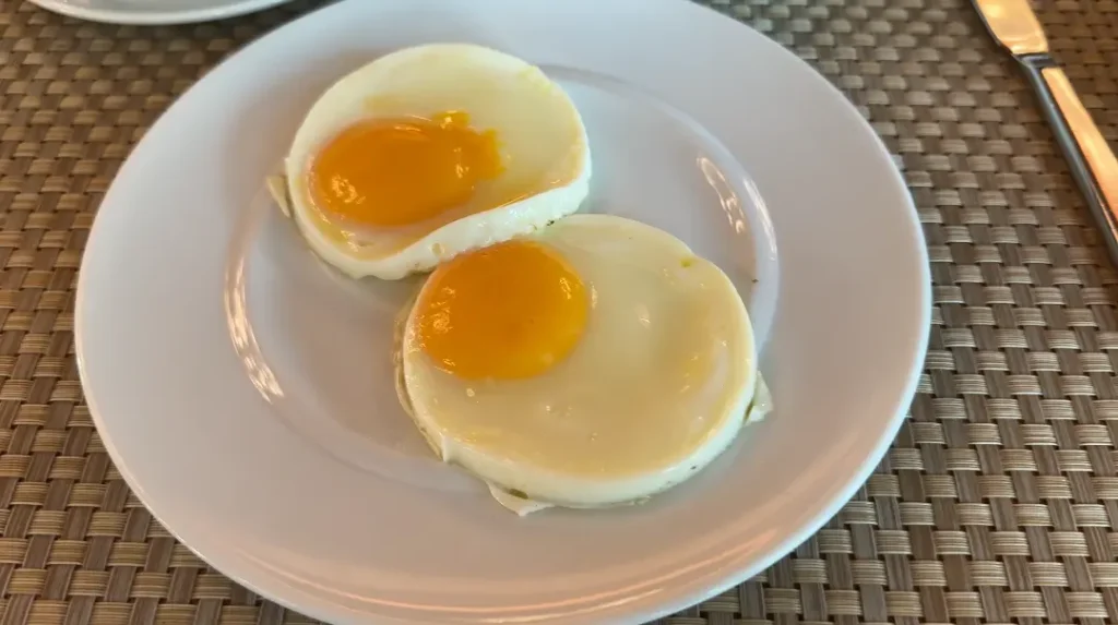 Fried Egg - Where to Stay in Chiang Mai: A Peaceful Lanna-Style Hotel - Leotrails