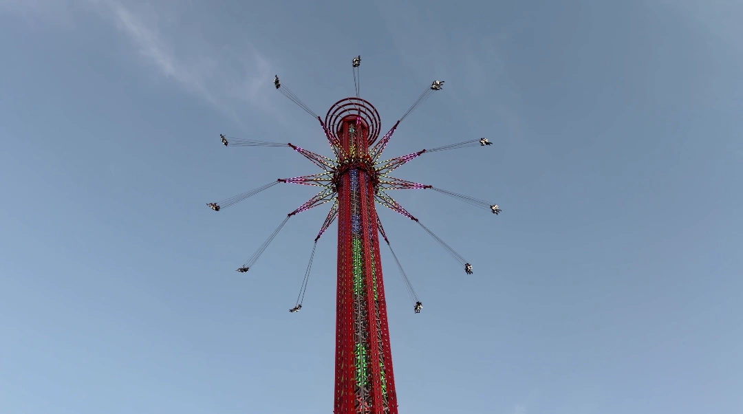 Highest giant swing in Bangkok - The Highest Giant Swing in Bangkok: A Thrilling City View - Leotrails