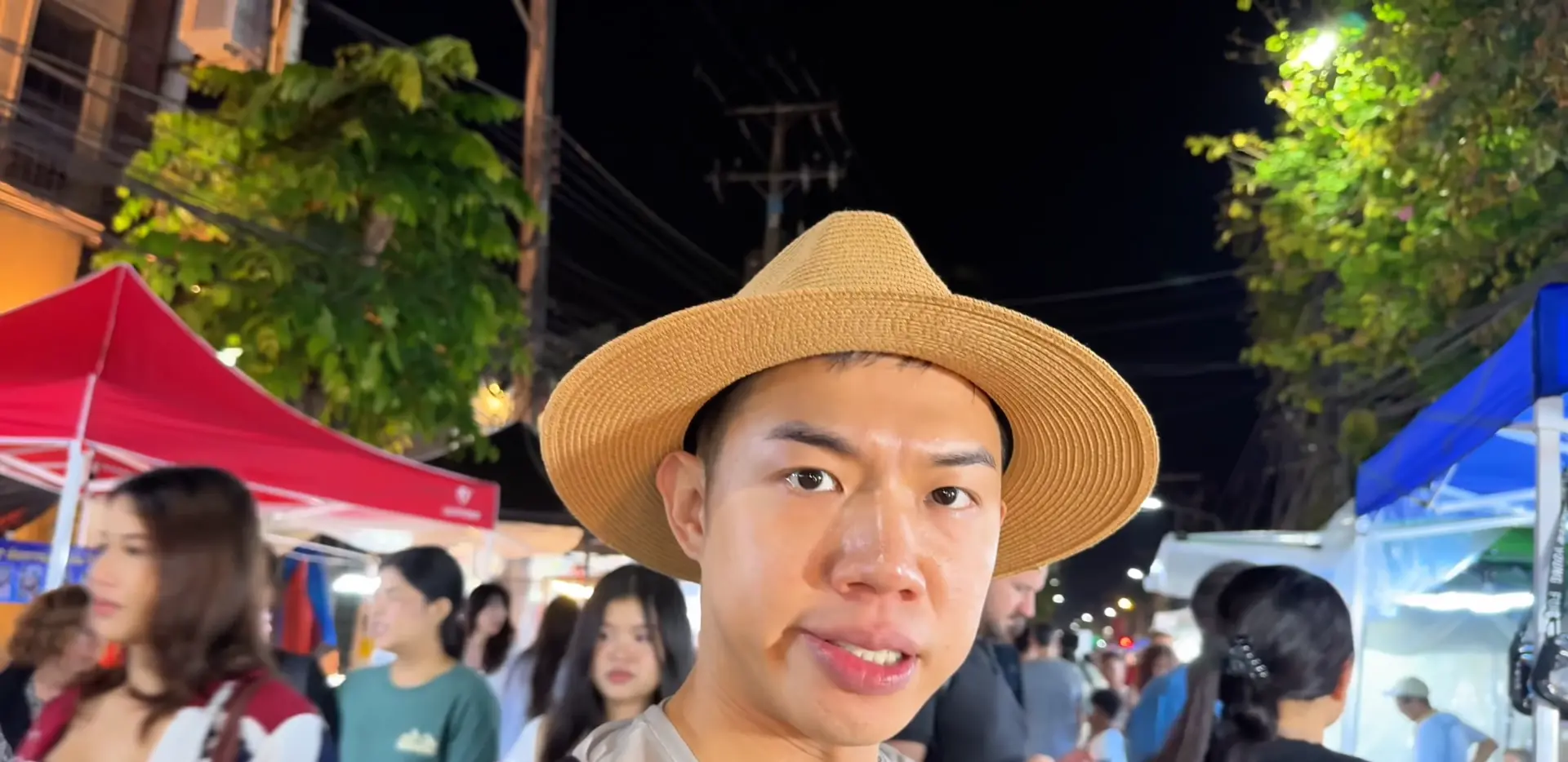 Me and my fav beach hat - Chiang Mai Sunday Night Market: What to do here - Leotrails