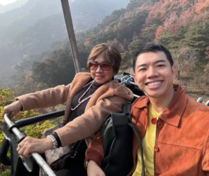 Chairlift Selfie - Mutianyu Great Wall: A Better Choice Than Badaling - Leotrails