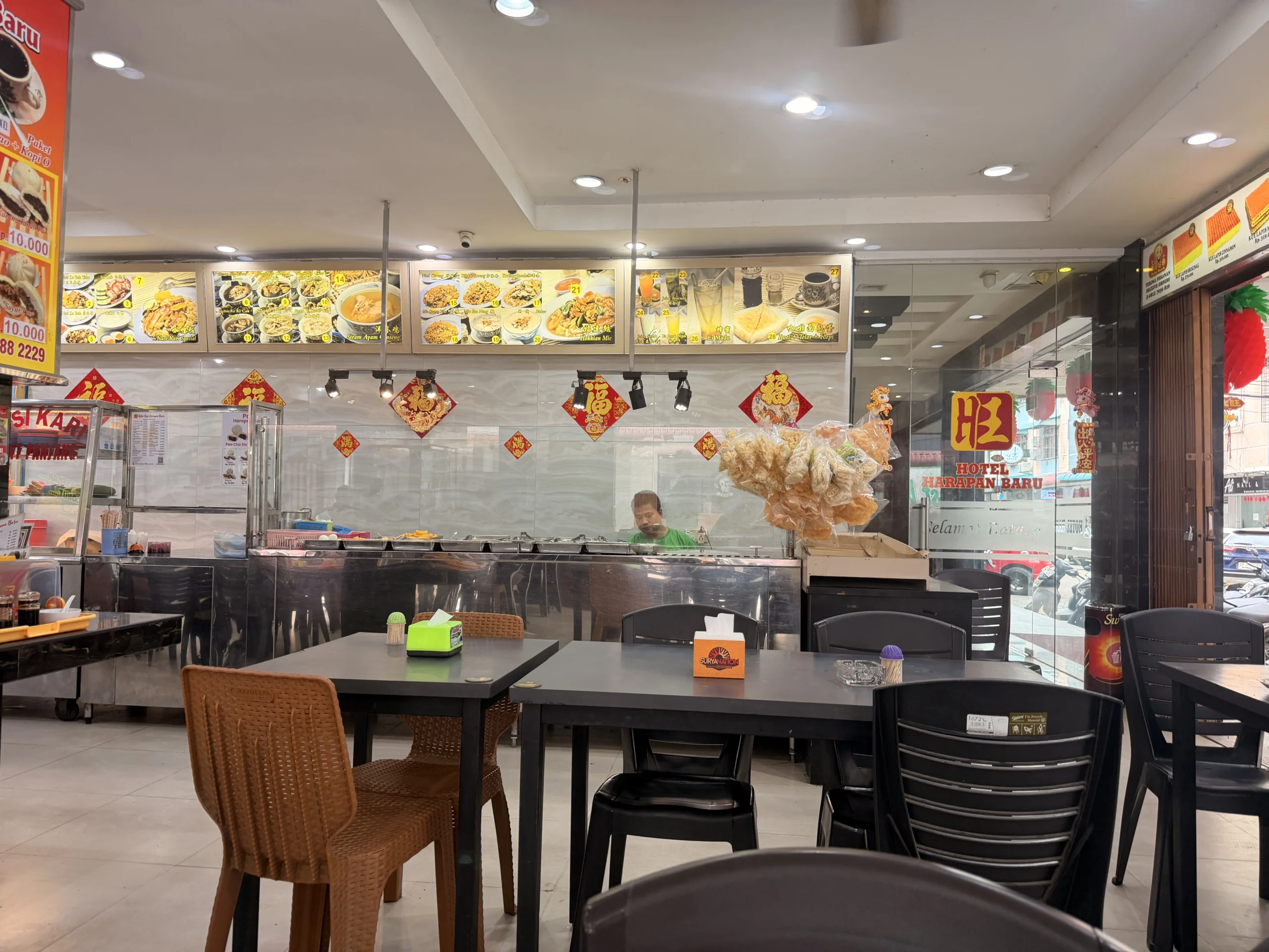 Kedai Kopi Harapan Baru - Where to Eat in Batam: My Top Restaurant Picks 🍽️ - Leotrails