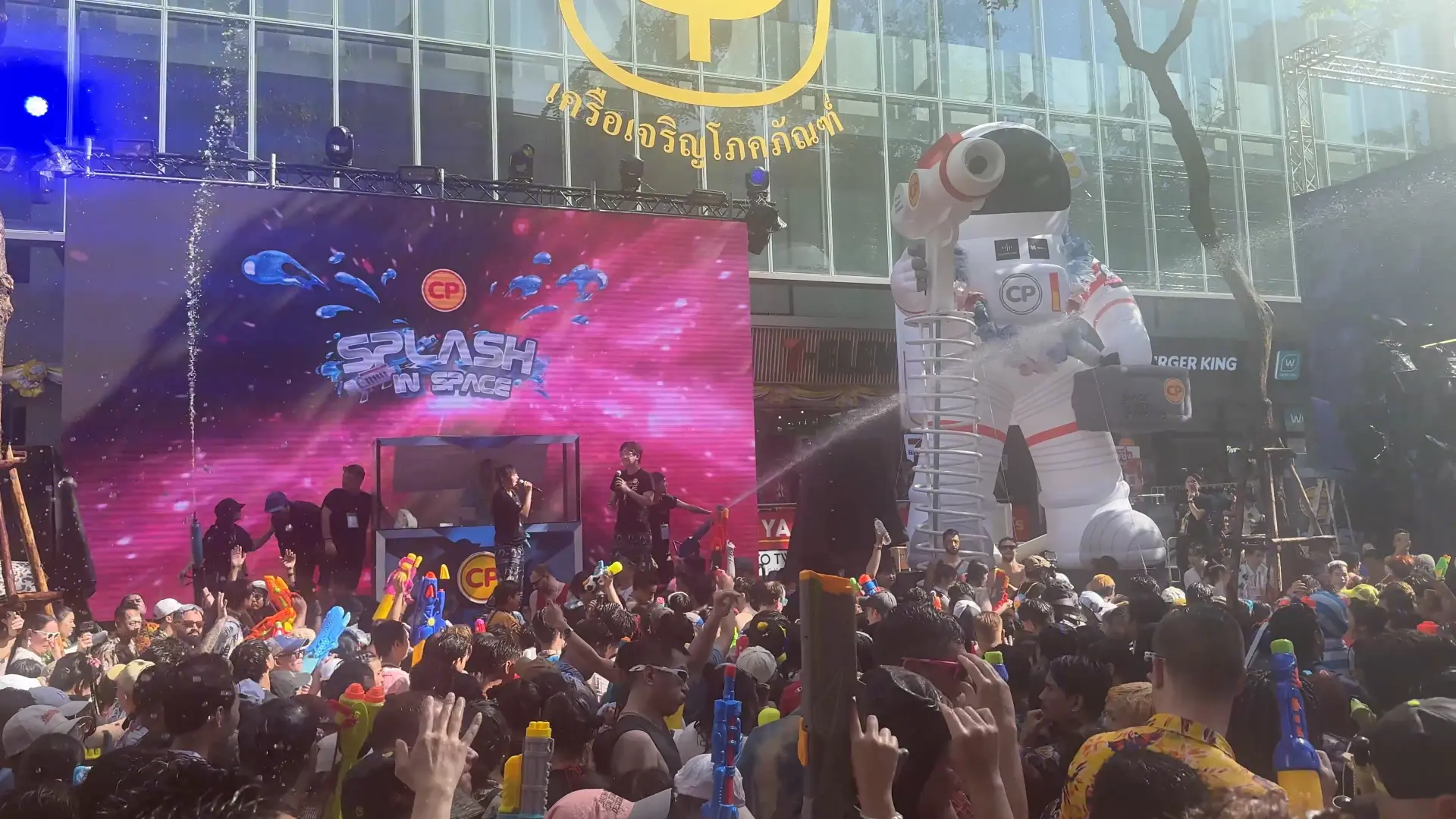Splash in Space - The Wildest Songkran Water Fight in Silom Bangkok 💦 - Leotrails