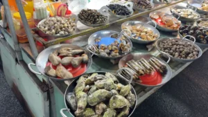 Fresh Oysters - Son Tra Night Market Da Nang: Food & Things to Do - Leotrails