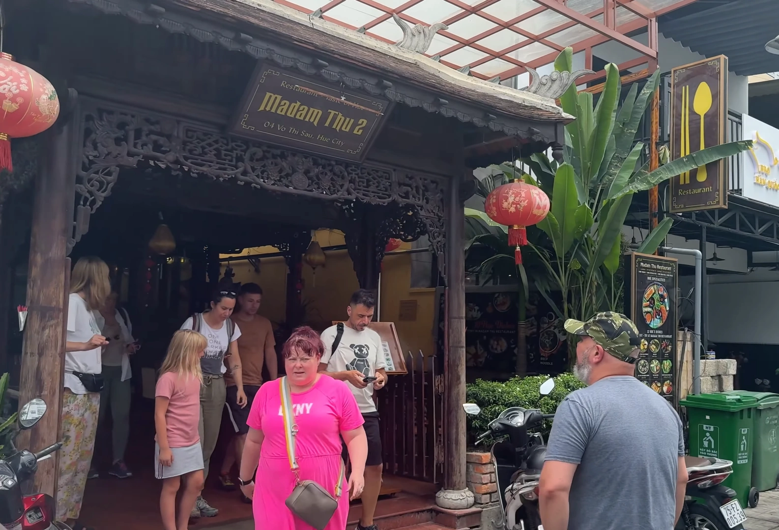 Madam Thu Restaurant - What to Eat in Hue: Best Dishes at Madam Thu 🍽️ - Leotrails