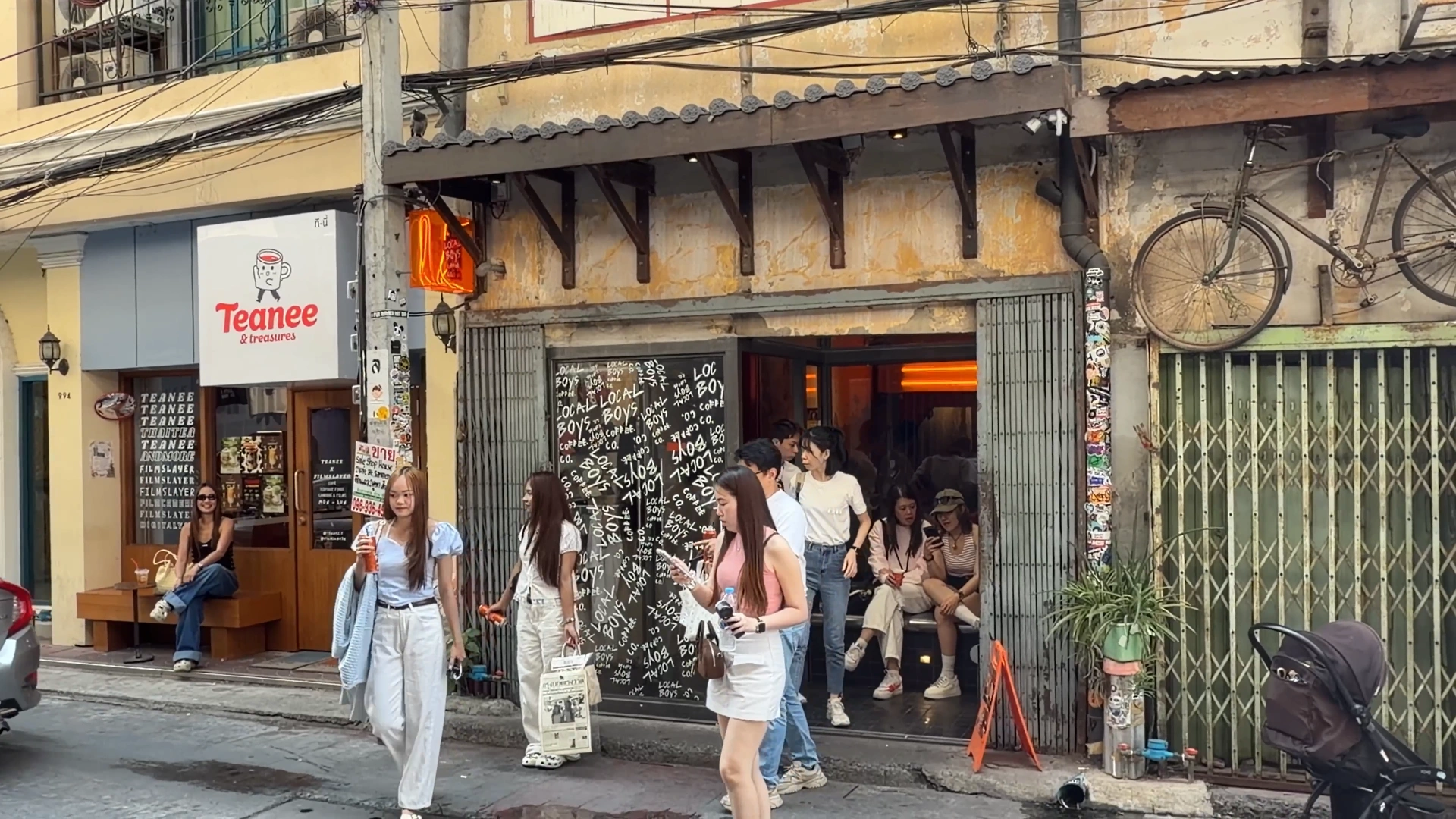Local Boys Coffee - Song Wat Bangkok: How to Spend a Day Here 🏠 - Leotrails