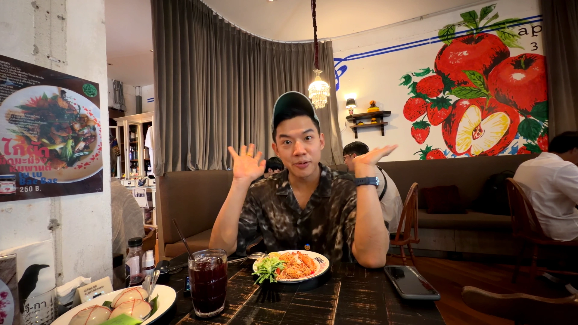 Me and Crispy Noodles - Song Wat Bangkok: How to Spend a Day Here 🏠 - Leotrails