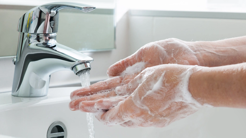 Washing hands Washing hands - Liquid Bandage for Travel: Fix Cuts & Cracked Skin Fast 🩹 - Leotrails