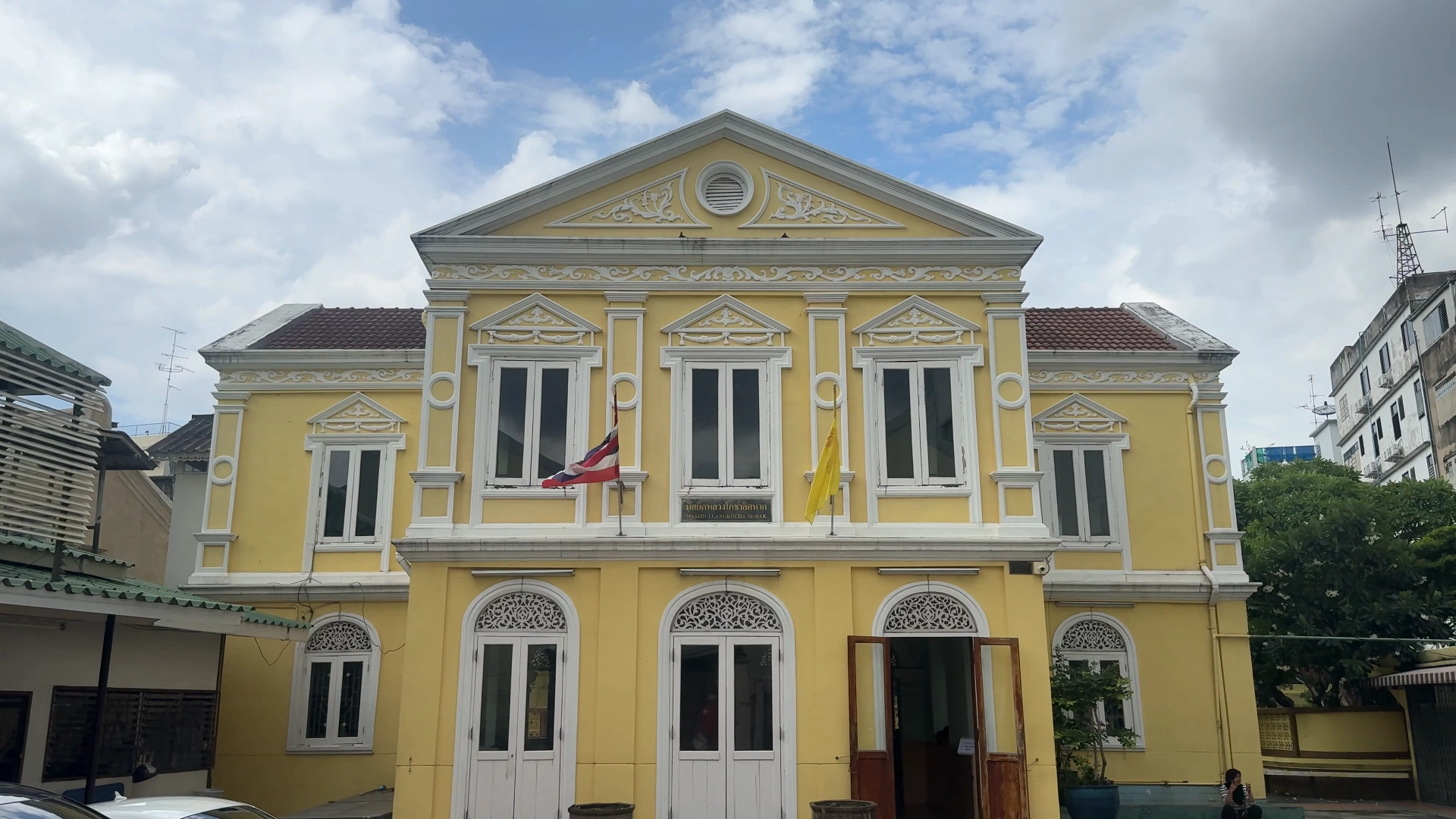 Masjid Luang Kocha Itsahak - Song Wat Bangkok: How to Spend a Day Here 🏠 - Leotrails