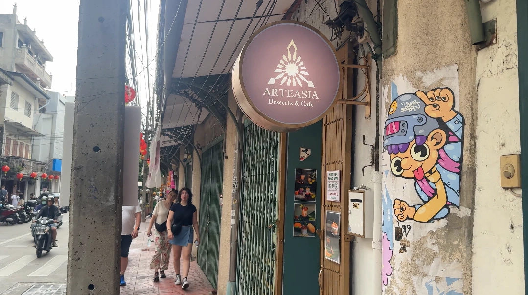 The Exterior of Arteasia - Song Wat Bangkok: How to Spend a Day Here 🏠 - Leotrails