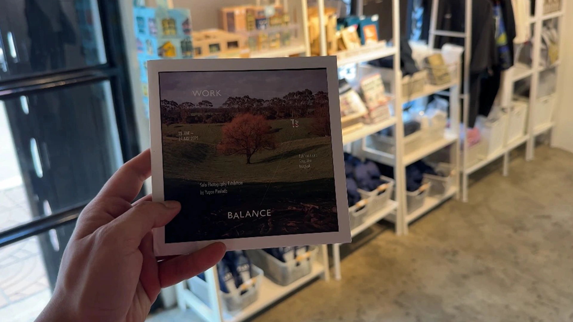 Work i̶s̶ Balance frame - Song Wat Bangkok: How to Spend a Day Here 🏠 - Leotrails