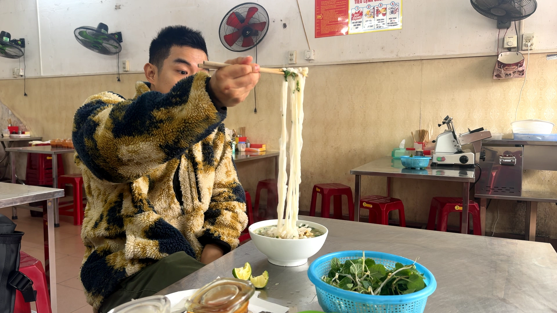 Look how long these noodles are - What to Eat in Haiphong: Amazing Local Food Experience😋 - Leotrails