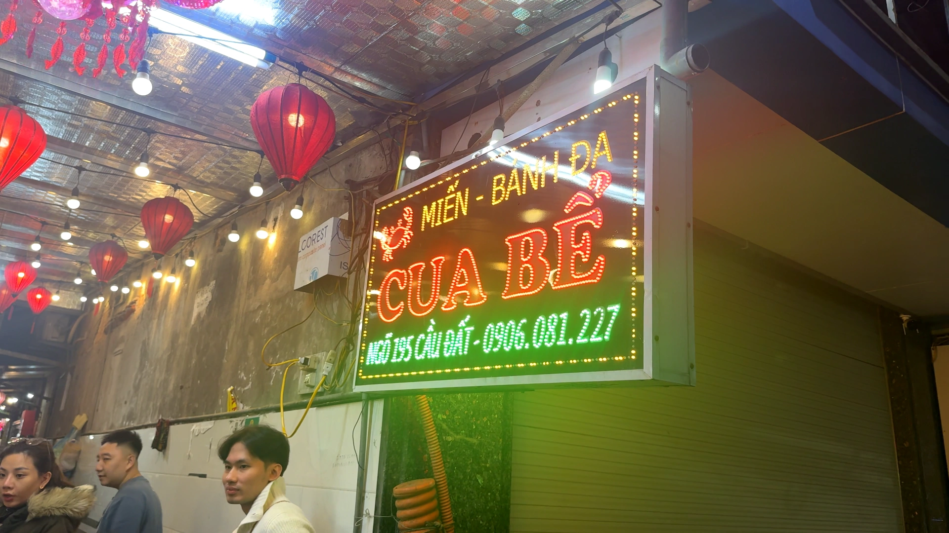 Terry brought me to this restaurant - What to Eat in Haiphong: Amazing Local Food Experience😋 - Leotrails