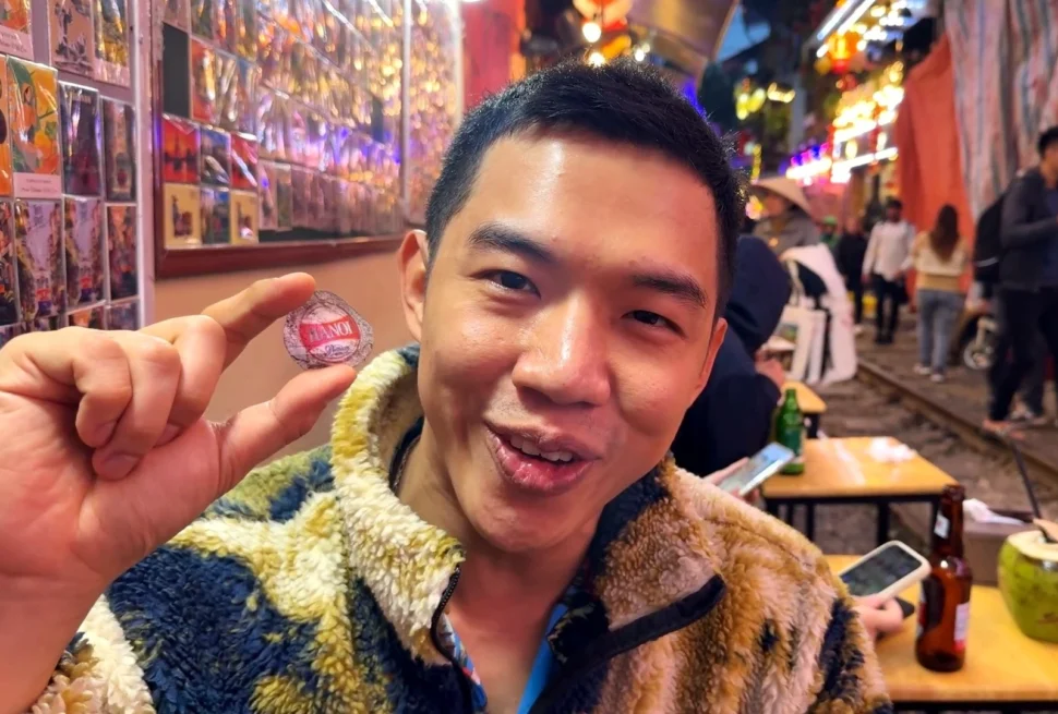 I am presenting you this beer cap - Hanoi Train Street: What to Know Before You Visit 🚂 - Leotrails